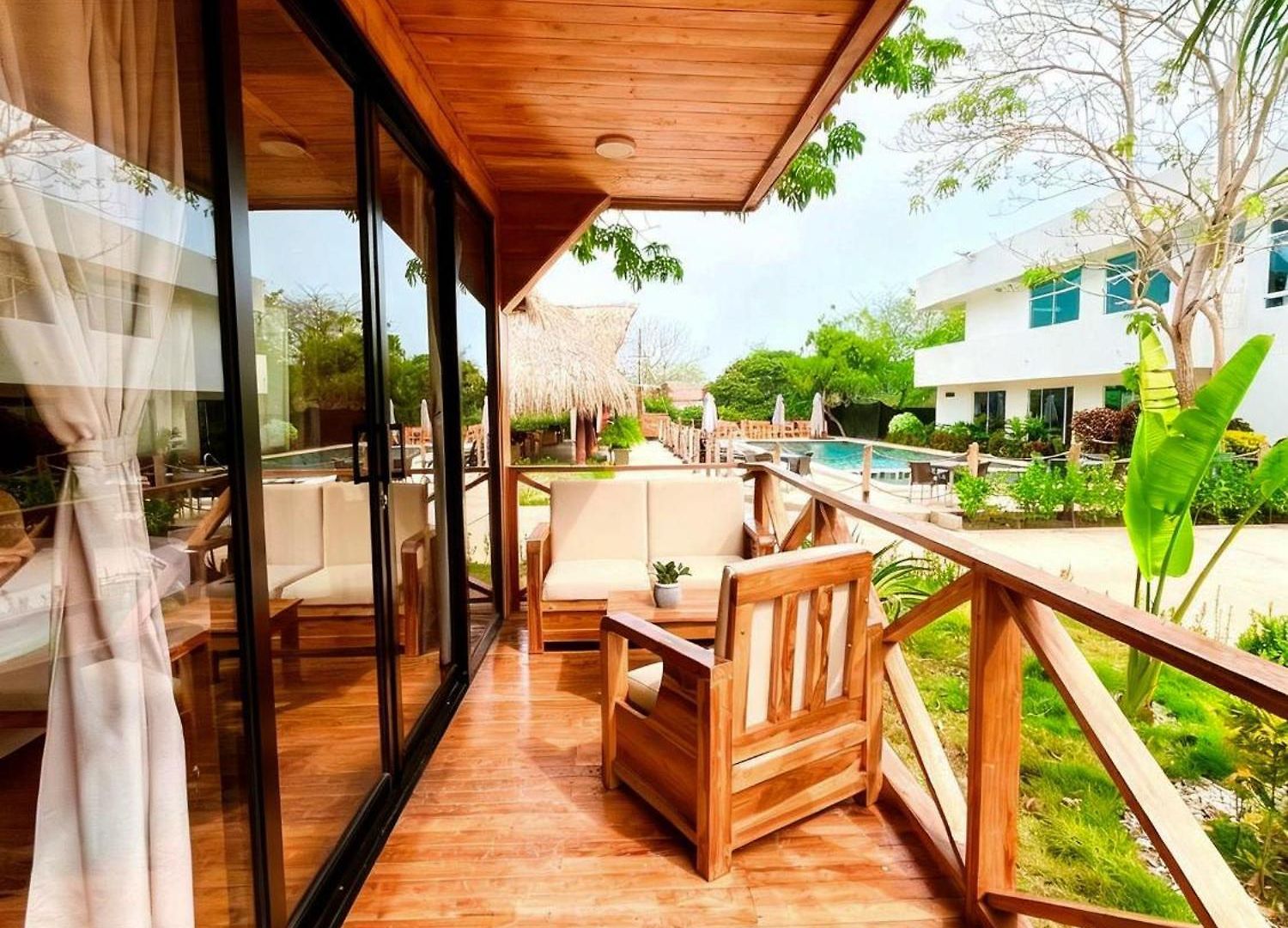 Eco Oasis Del Mar Hotel *