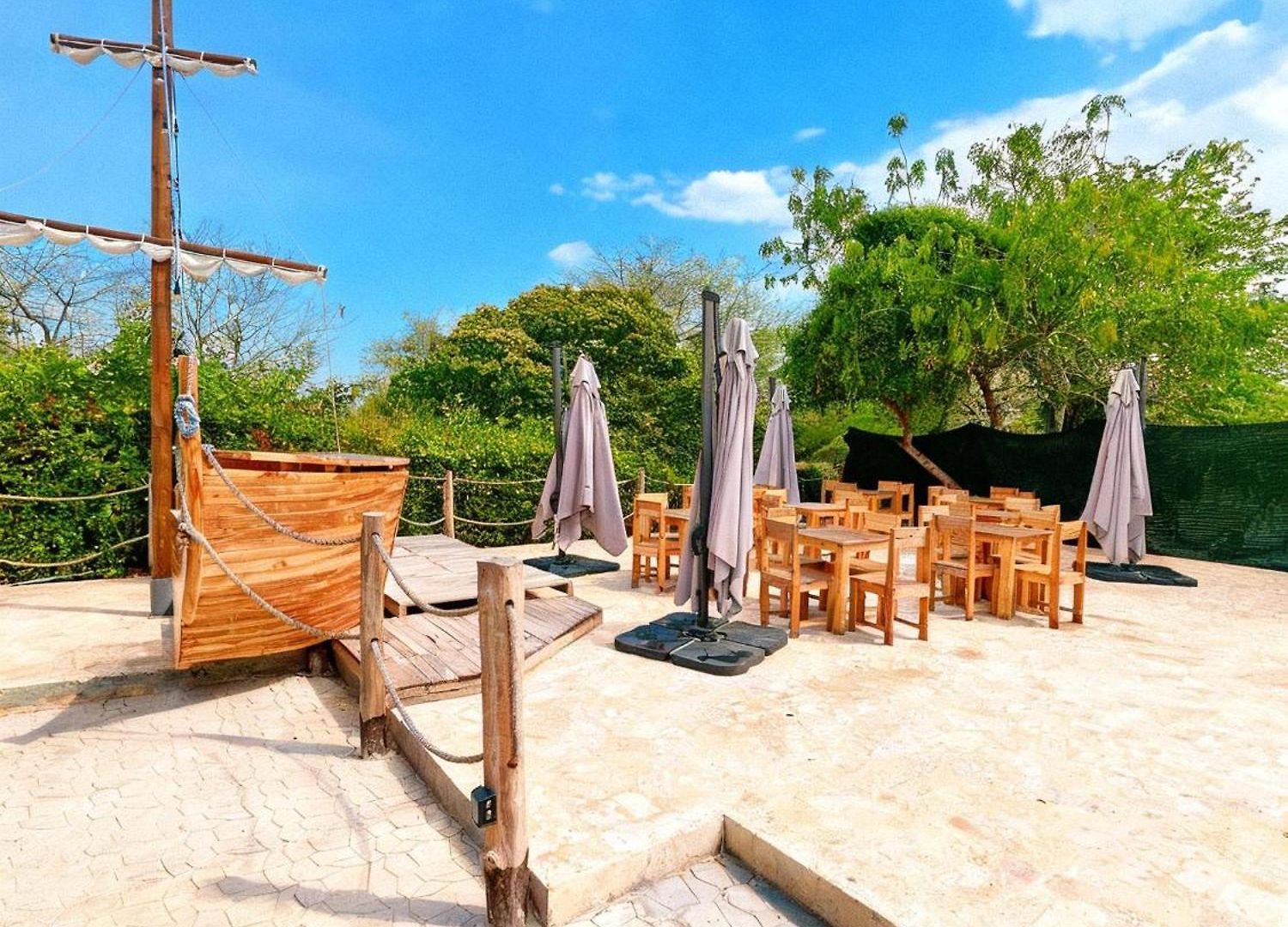 Eco Oasis Del Mar Hotel *