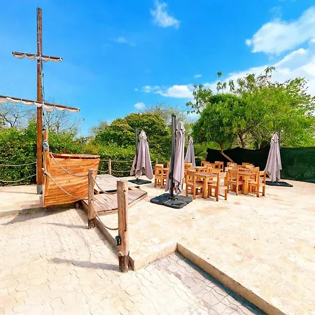 Eco Oasis Del Mar Hotel *